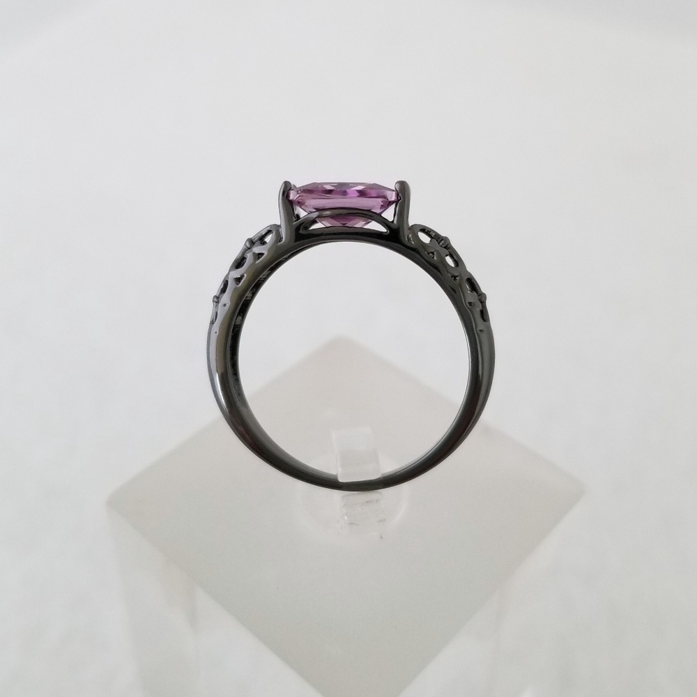 18k Horizontal Filigree Band - Picture 3 of 8